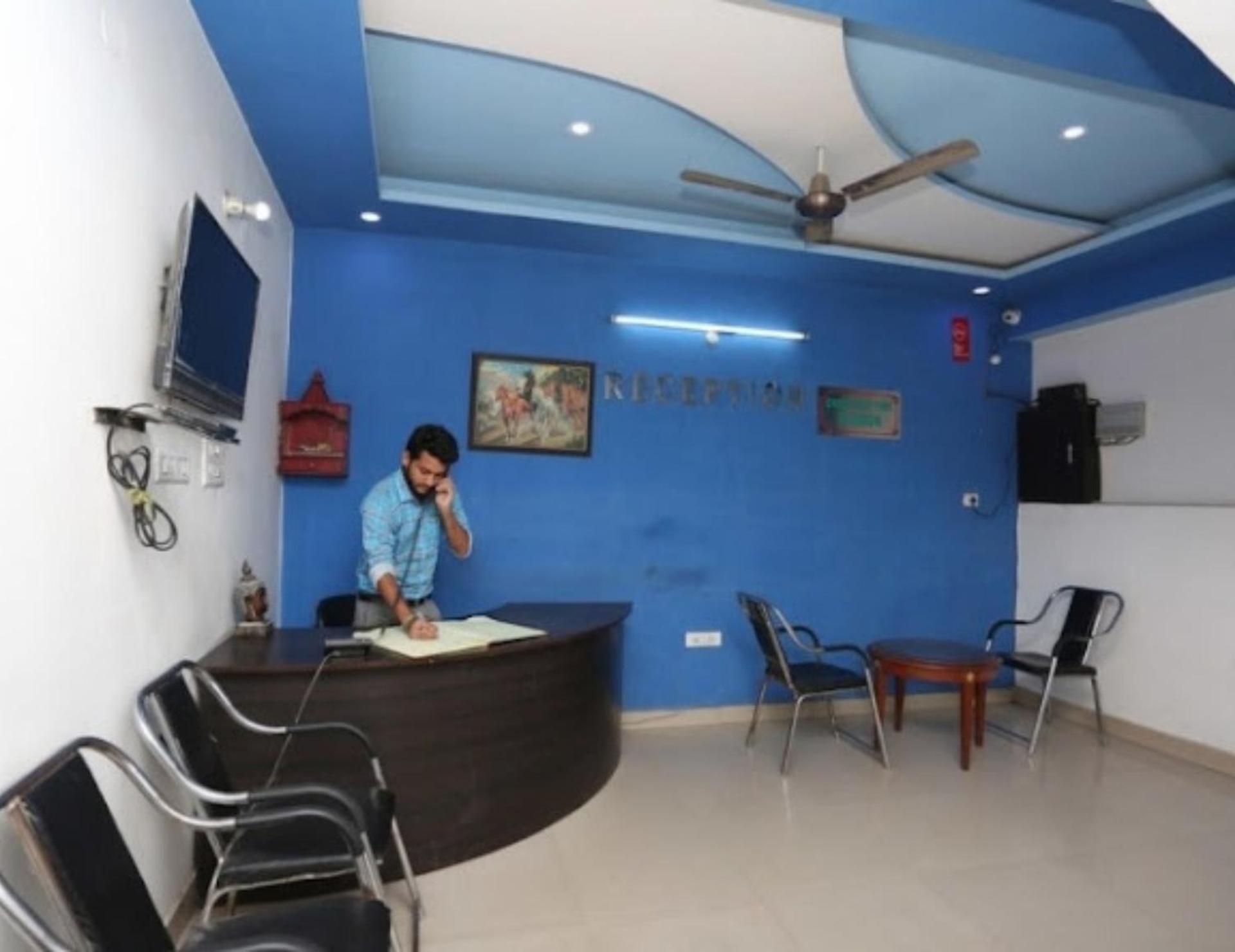 Hotel S K Palace Lucknow , Best Hotel In Lucknow , Hotel In Transport Nagar Lucknow ,Budget Hotels In Lucknow Exterior foto